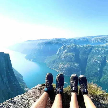 Central Stavanger Guesthouse Hostel *